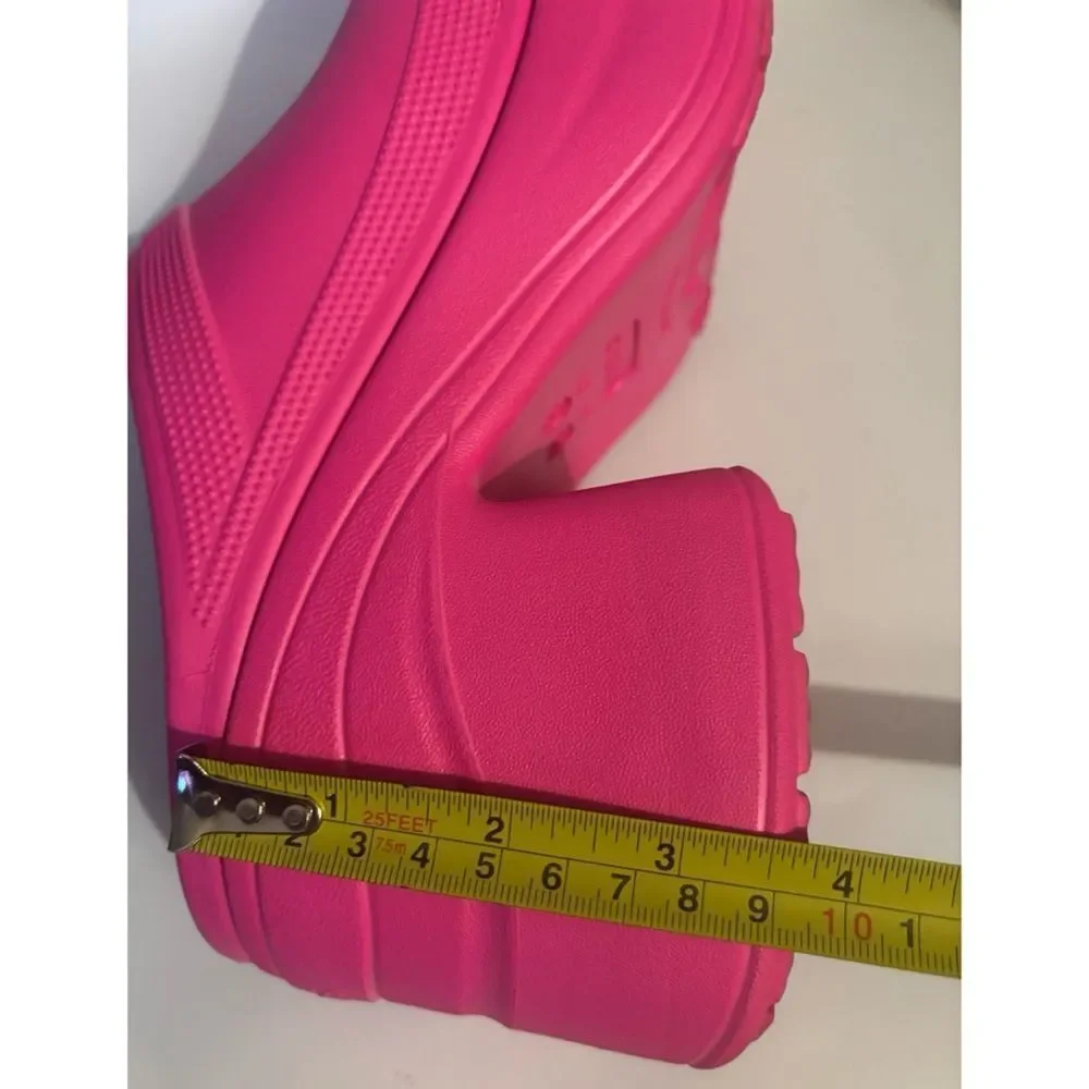 CROCS  Siren Platform Clog in Pink Size W10 / M8 ~ Like New